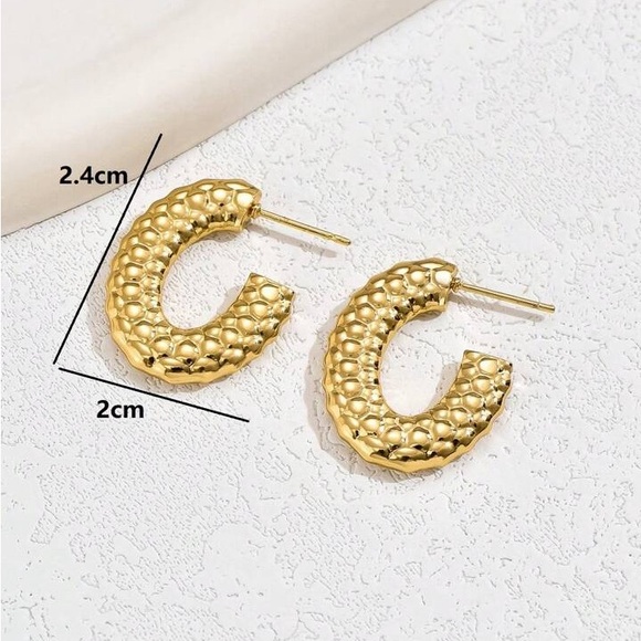 NEW💎18K Gold Textured Hoop Earrings* - Picture 5 of 5